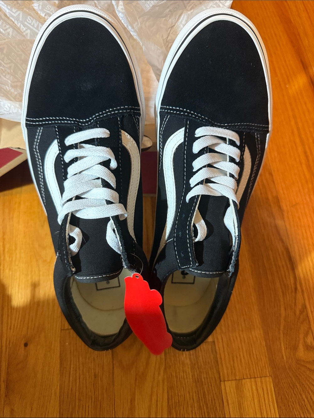 Vans Men's Black and White Old Skool Sneakers